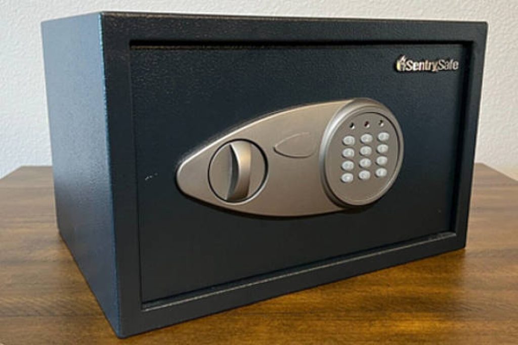 Digital Security Sentry x055 Safe Storage Box Reviews